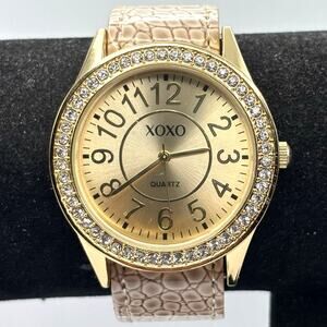 Y2K Gold XOXO Watch